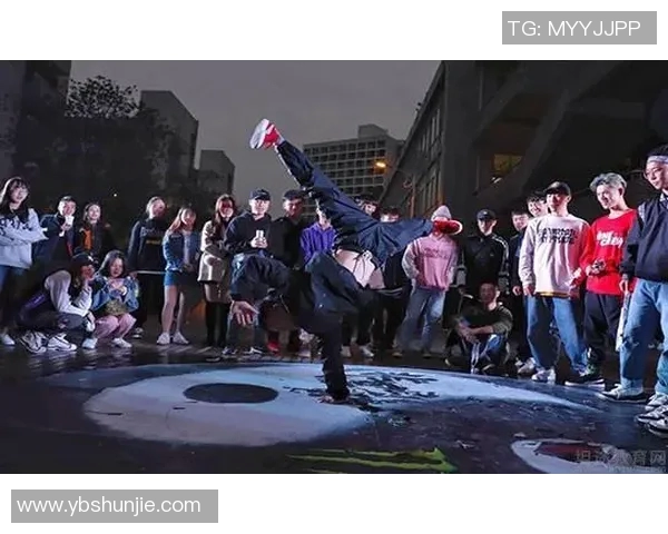 上海街舞队团队协作引发热议舞者间的默契与争议交织成焦点