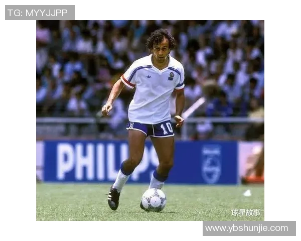 全球足球巨星的传奇故事与赛场风采解析